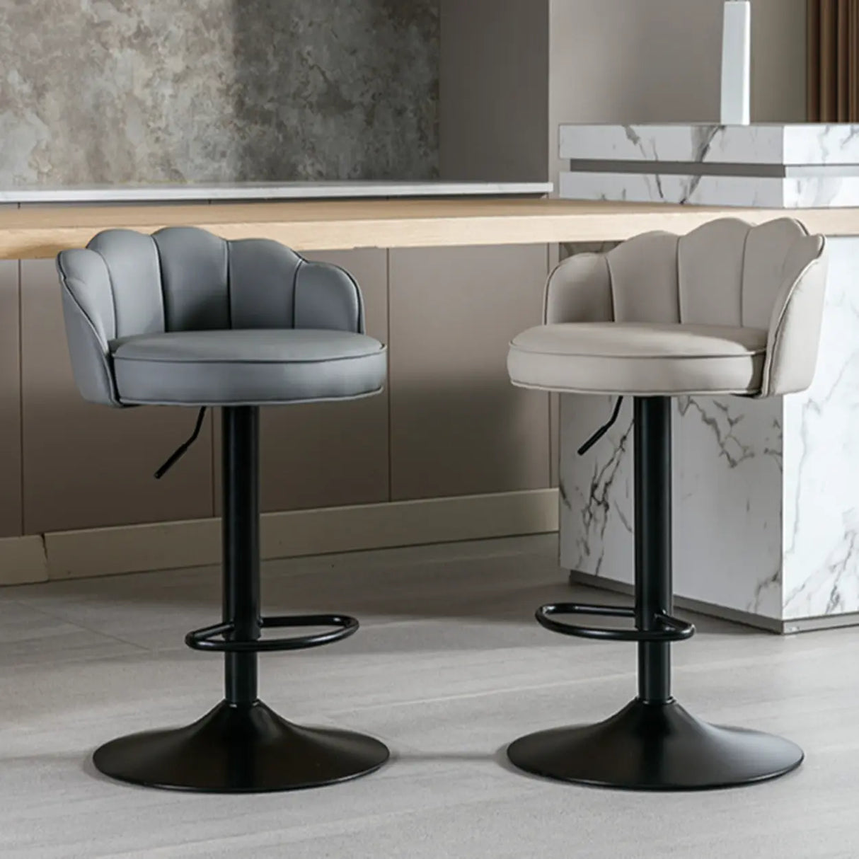 Adjustable Height Swivel Leather Curved Back Bar Stool Image - 3