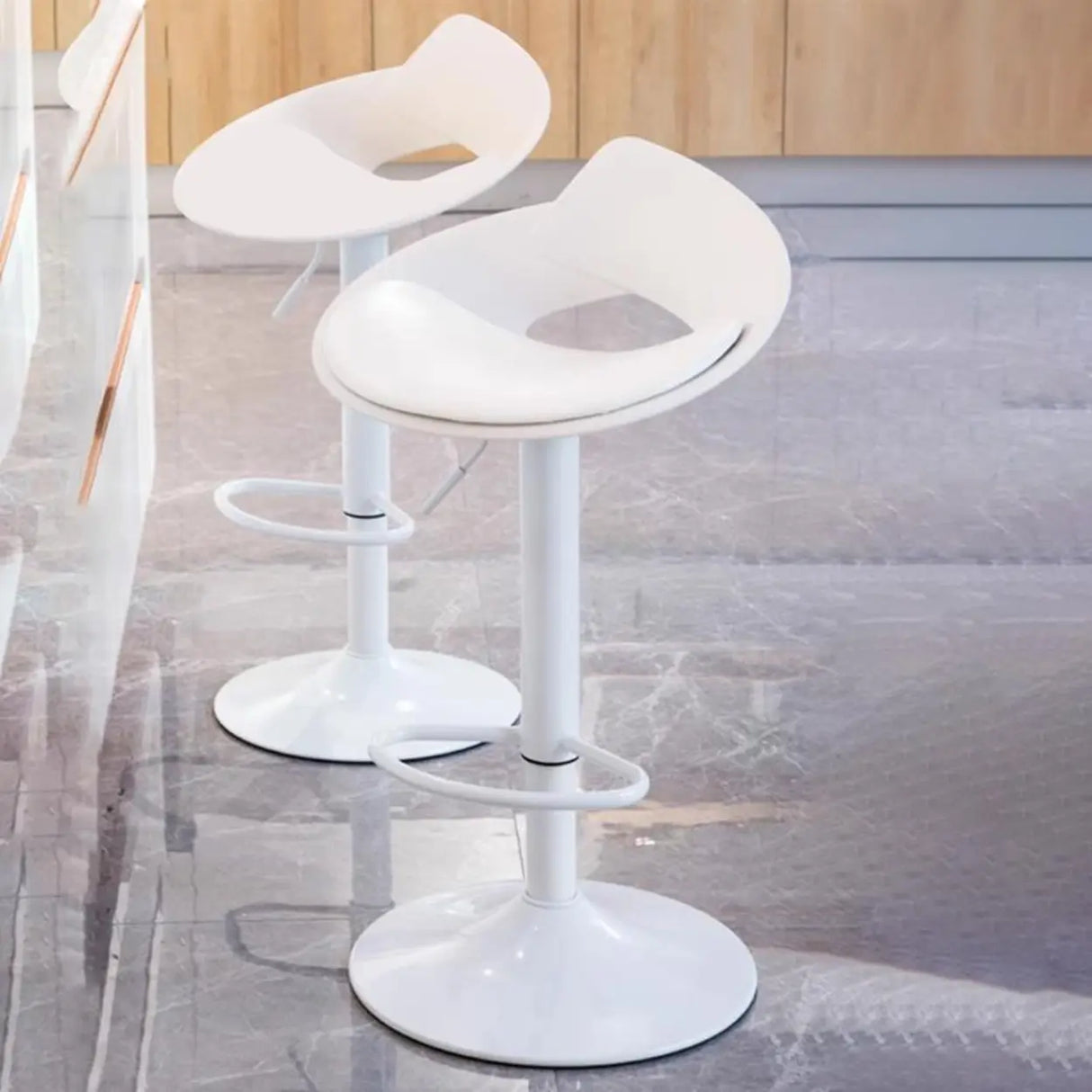 Adjustable Height Swivel Metal Leather Bucket Bar Stool Image - 4