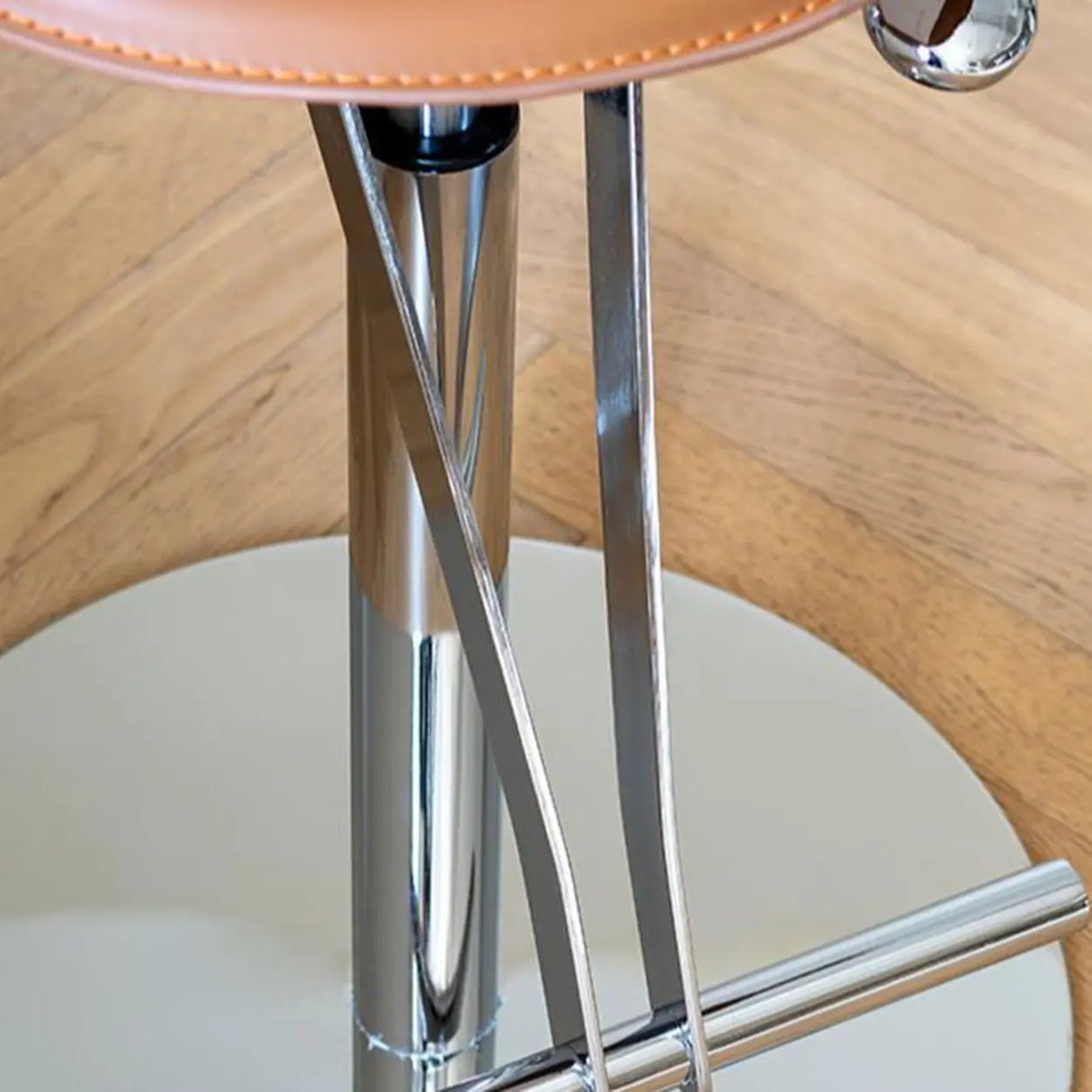 Adjustable Swivel Leather Steel Bar Stool with Footrest Image - 13