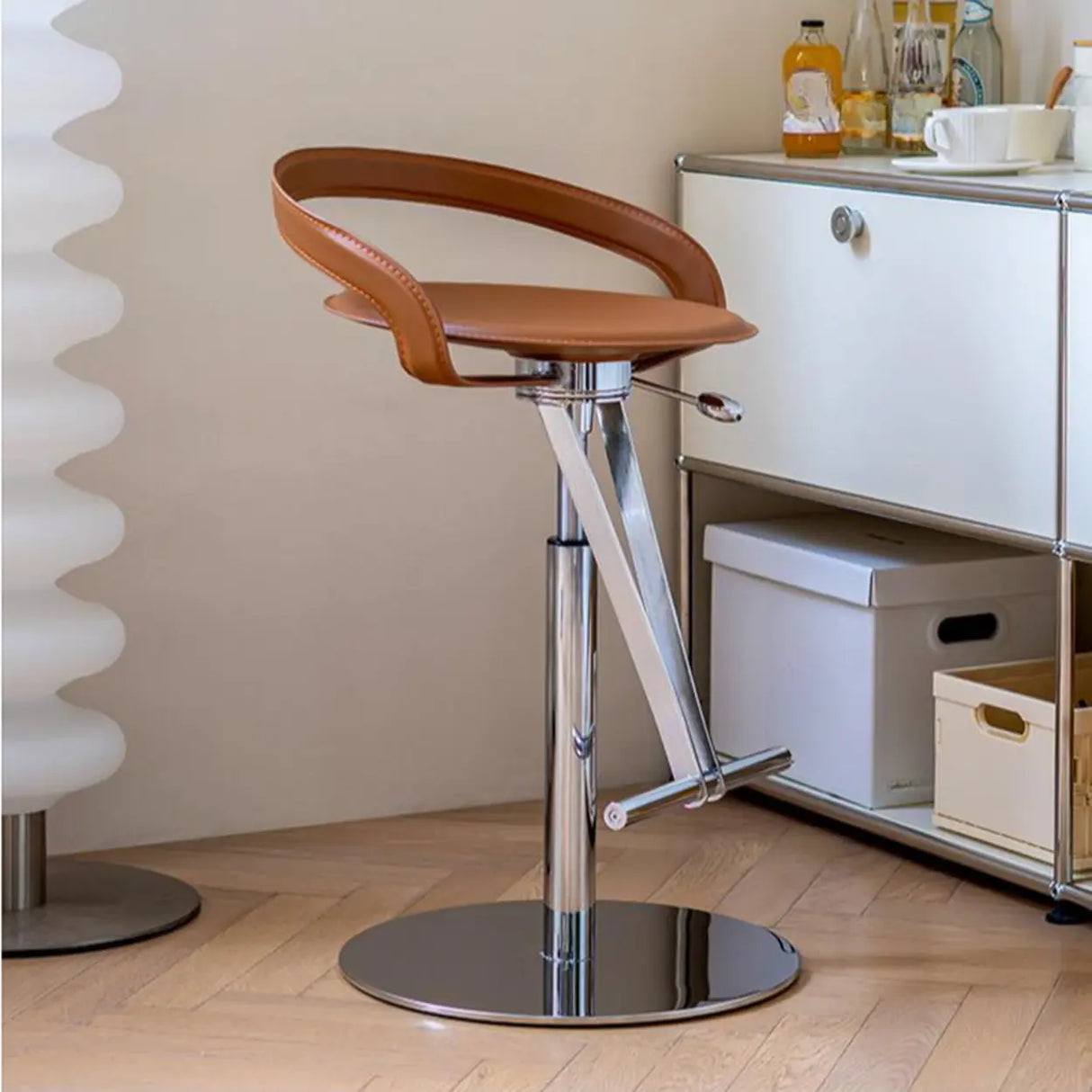 Adjustable Swivel Leather Steel Bar Stool with Footrest Image - 4