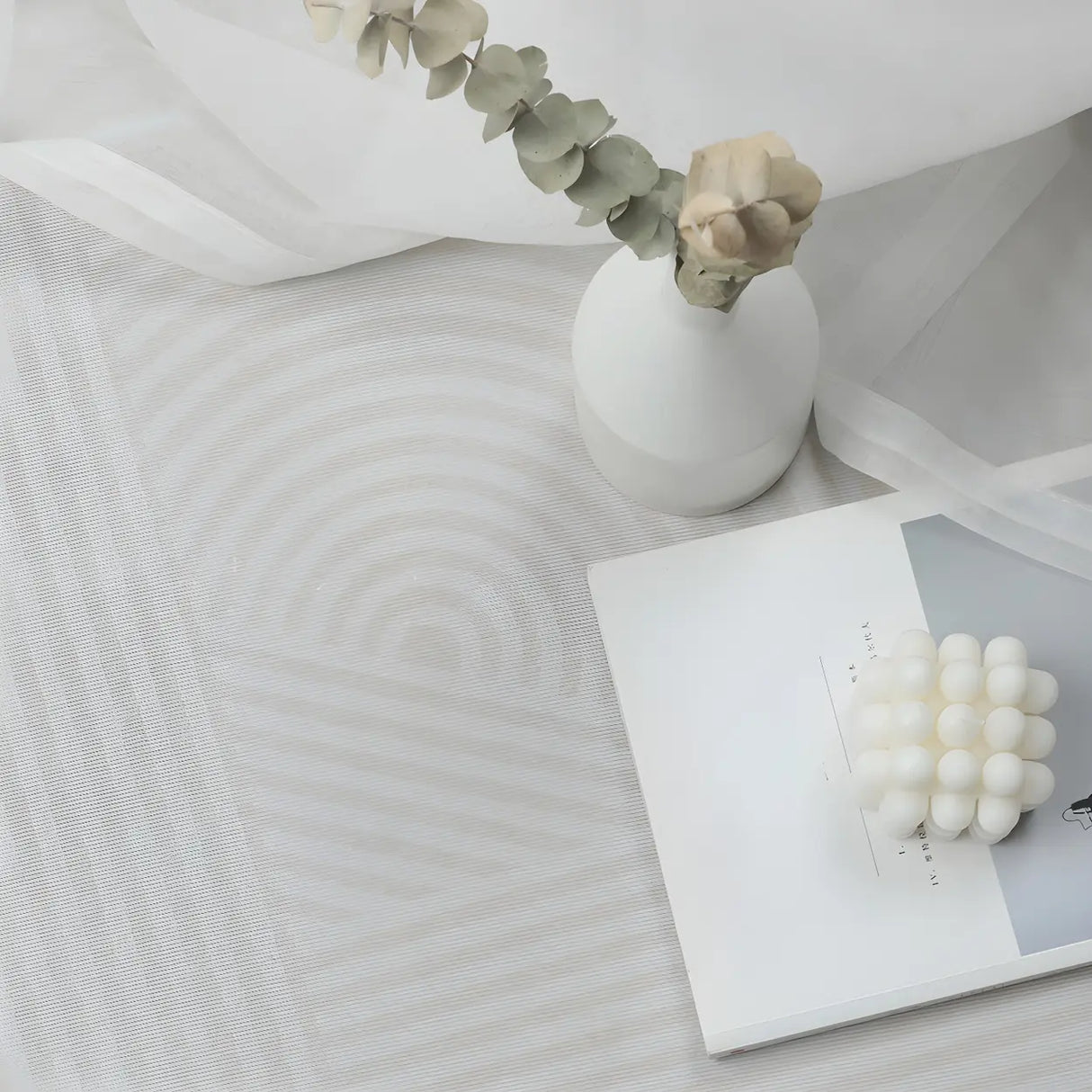 Anti-Slip Backing Round Polyester Color Block Area Rug Image - 10