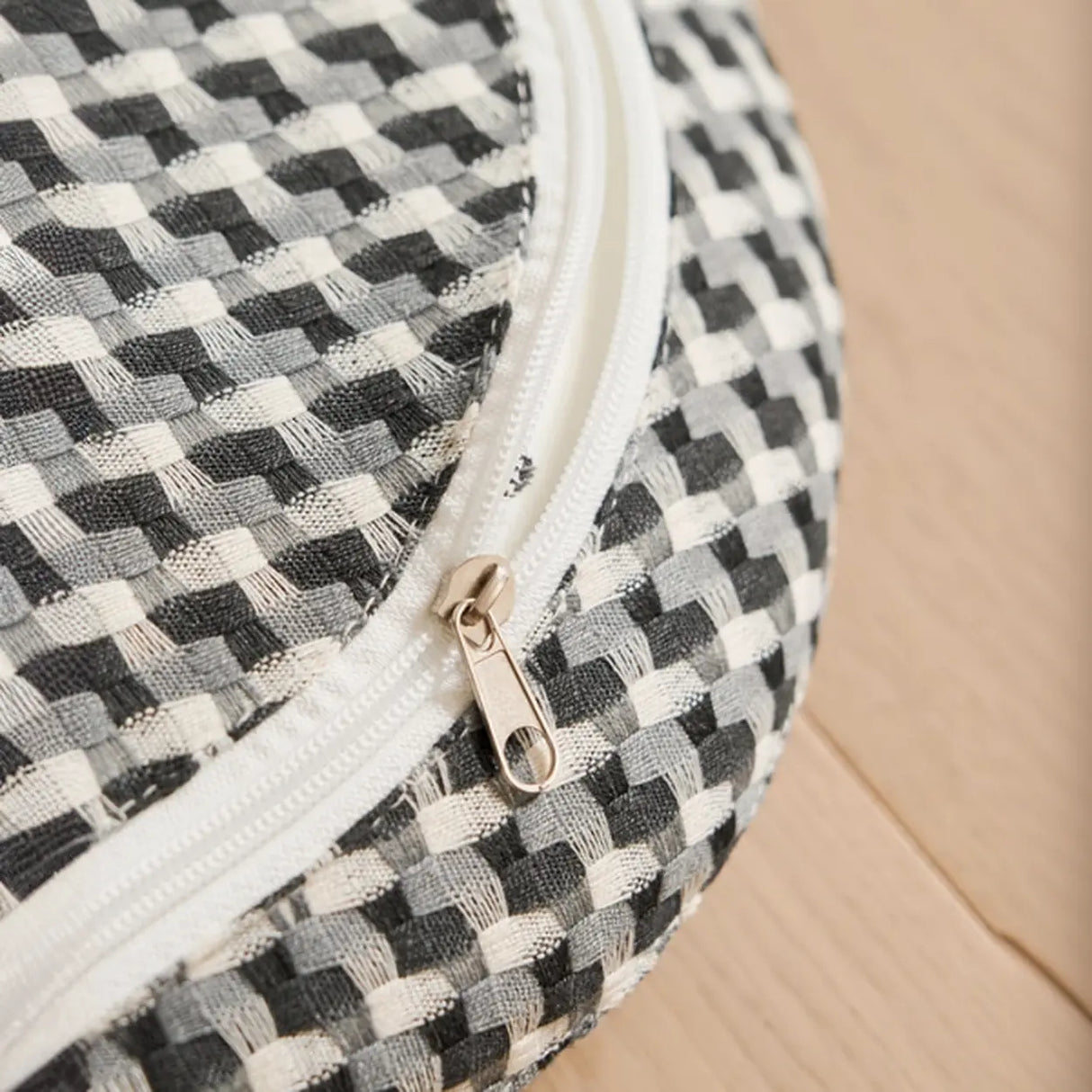 Armless Polyurethane Tulip White Metal Dining Chair Image - 18