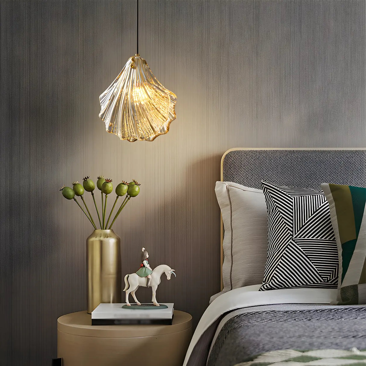 Bedroom Elegant Brass Clear Glass Shell Pendant Light Image - 1