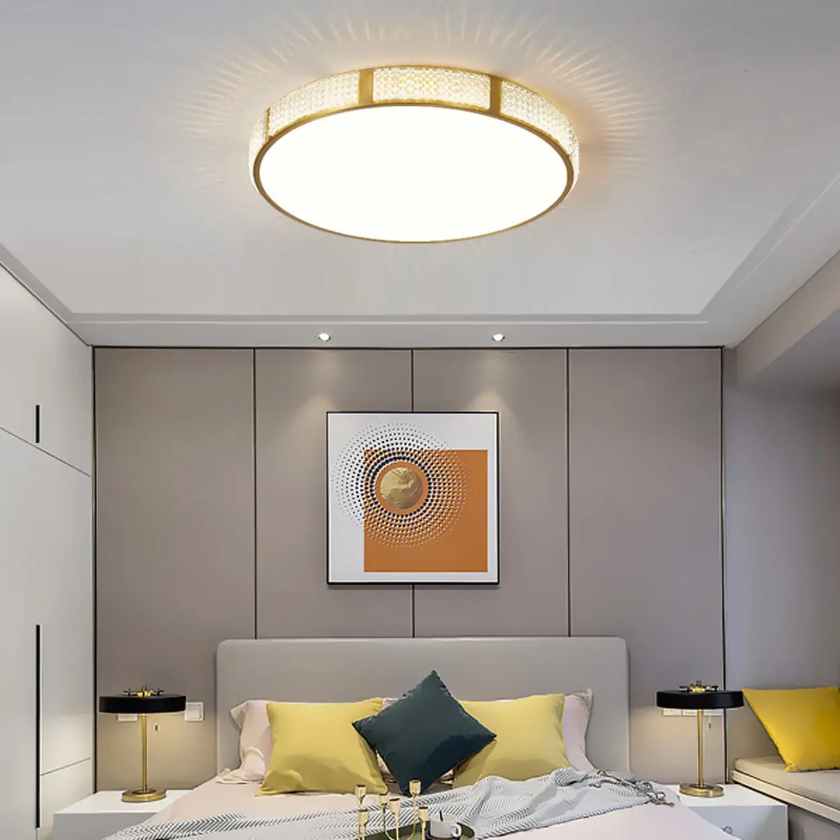 Bedroom Minimalist Gold Round Flush Mount Ceiling Light Image - 3