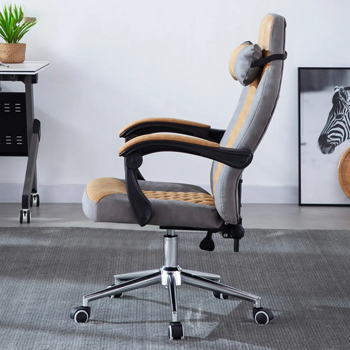 Black-Gray Executive Tilt Lock Faux Leather Office Chair Image - 6