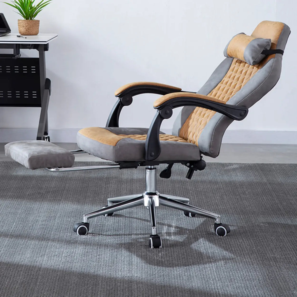 Black-Gray Executive Tilt Lock Faux Leather Office Chair Image - 8