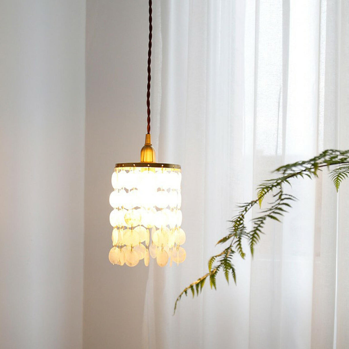 Bohemian Vintage Brass Wind Chimes Shell Pendant Light Image - 2