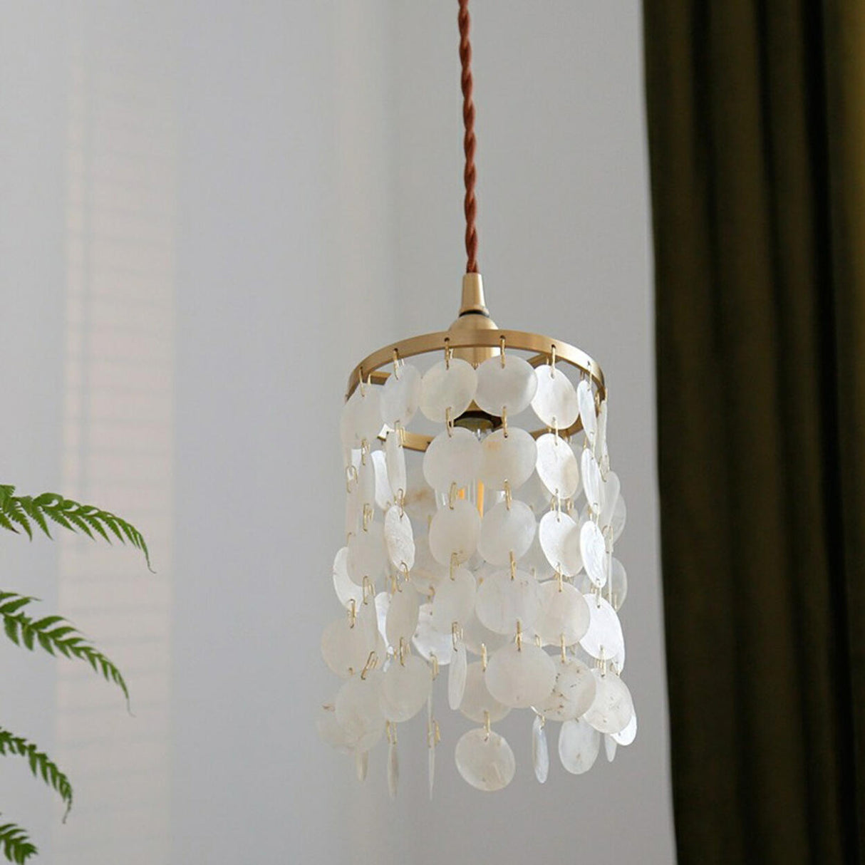 Bohemian Vintage Brass Wind Chimes Shell Pendant Light Image - 3
