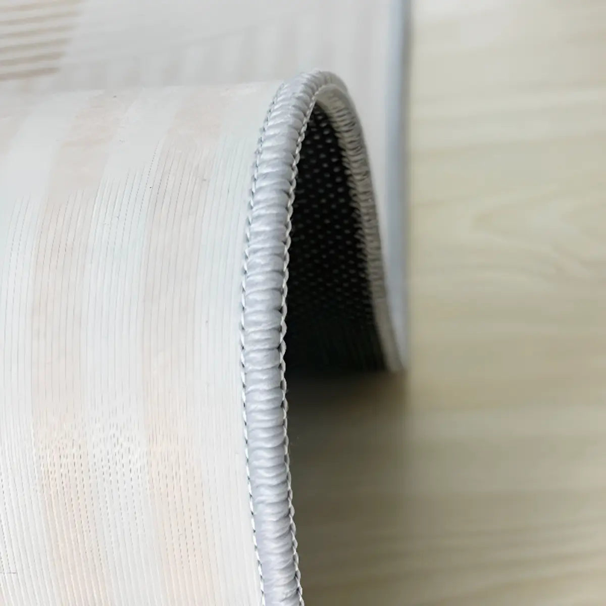 Boho-chic Rectangular Red Living Room Area Rug Image - 7