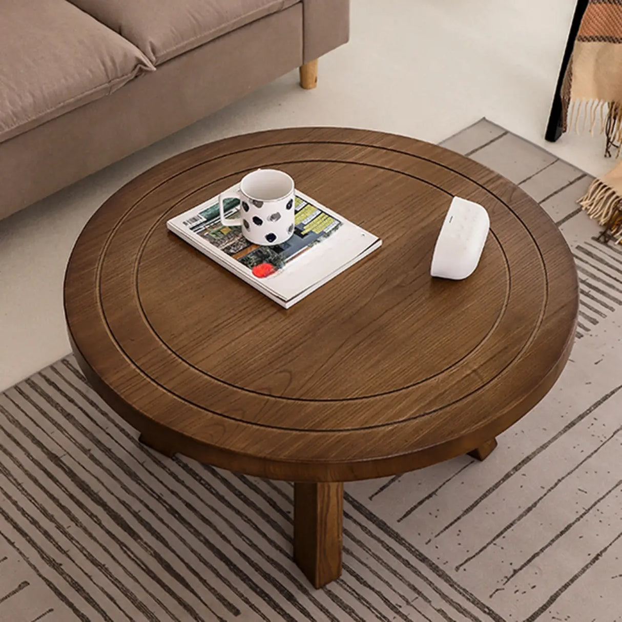 Brown Scratch Resistant Pine Wood Round Coffee Table Image - 5