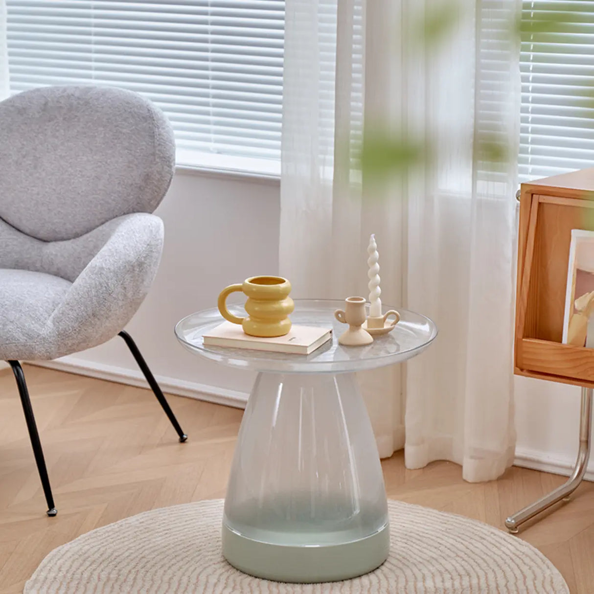 Classic Acrylic Clear Circular Side Table with Stump Base Image - 13