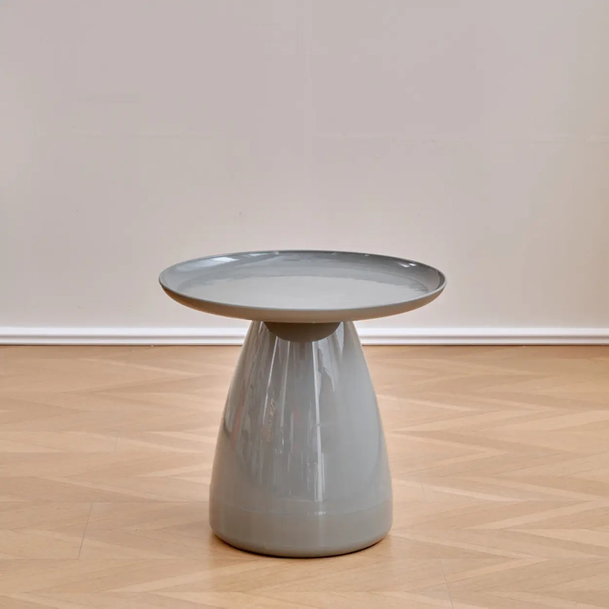 Classic Acrylic Clear Circular Side Table with Stump Base Image - 2