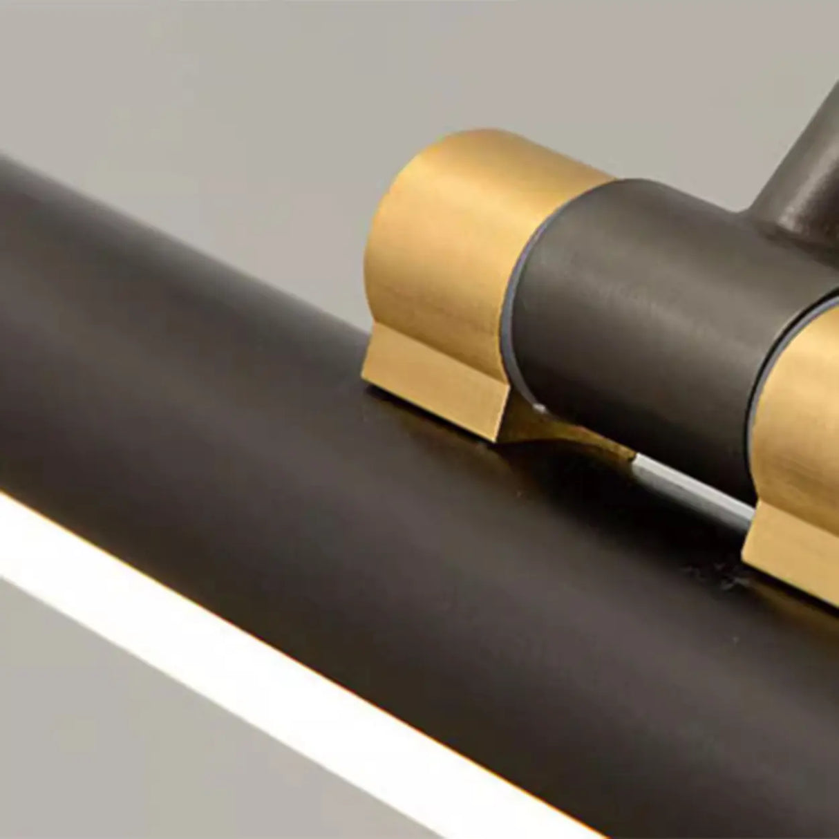 Classic Adjustable Bronze Bathroom Vanity Light Image - 14