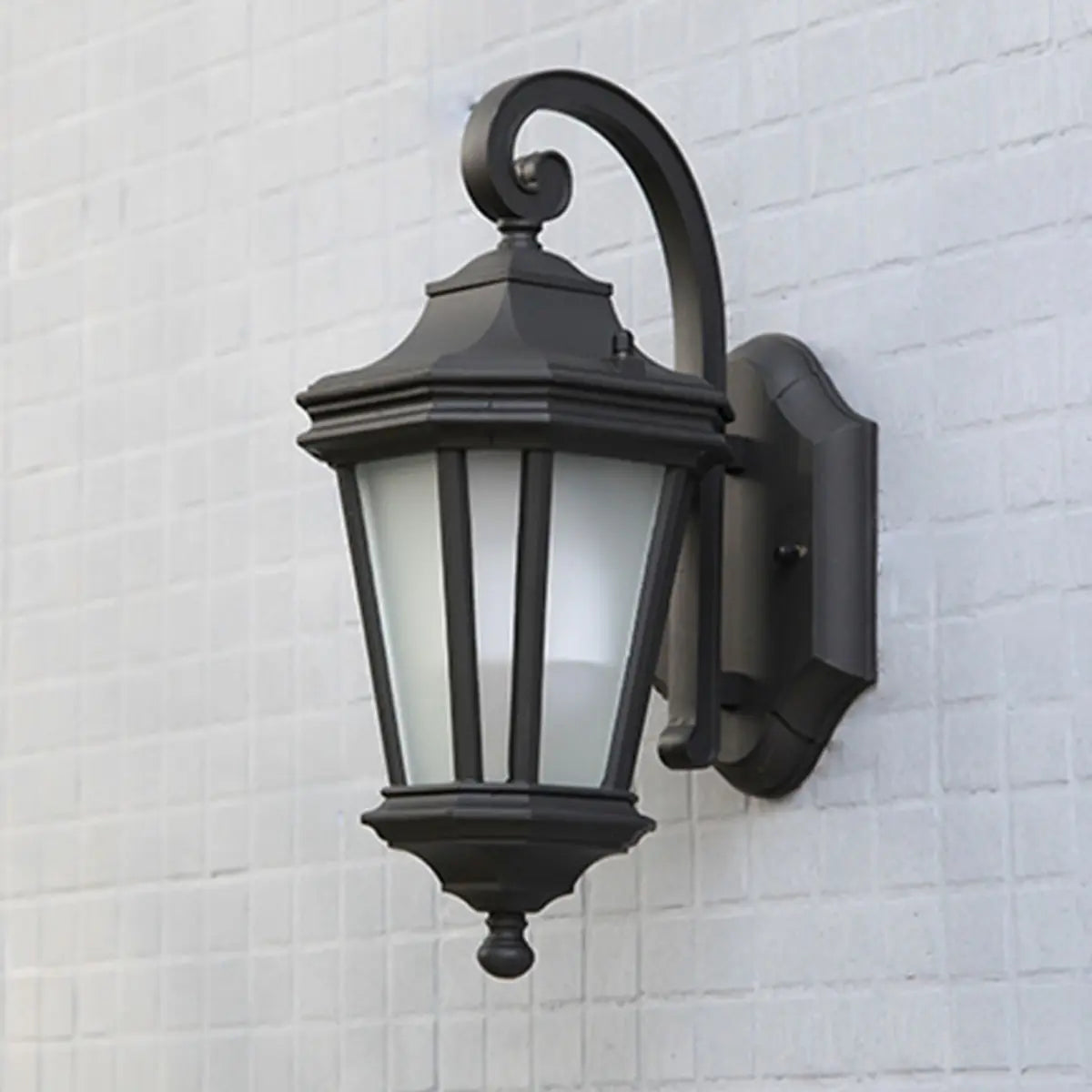 Classic Black Lantern Glass Outdoor Ambient Wall light Image - 11