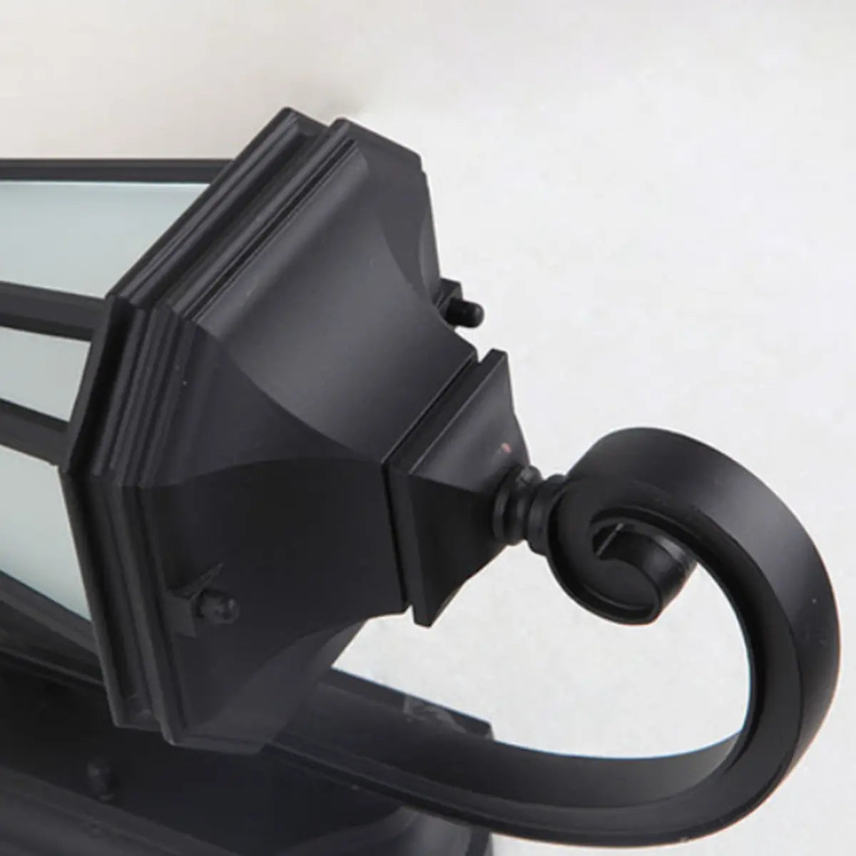 Classic Black Lantern Glass Outdoor Ambient Wall light Image - 13