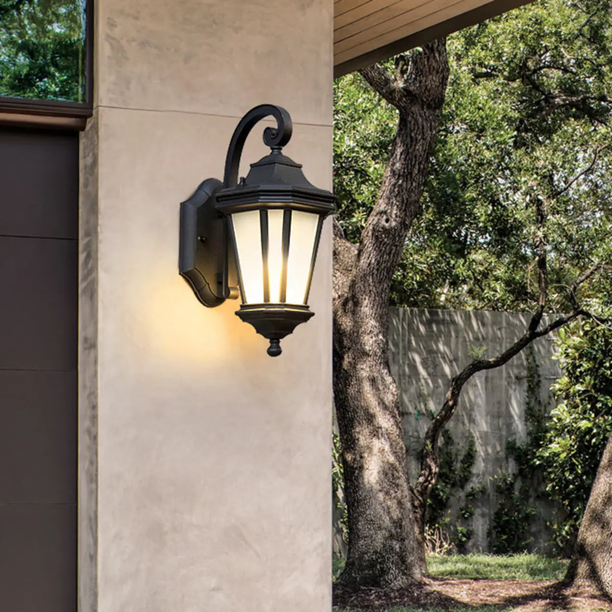 Classic Black Lantern Glass Outdoor Ambient Wall light Image - 3