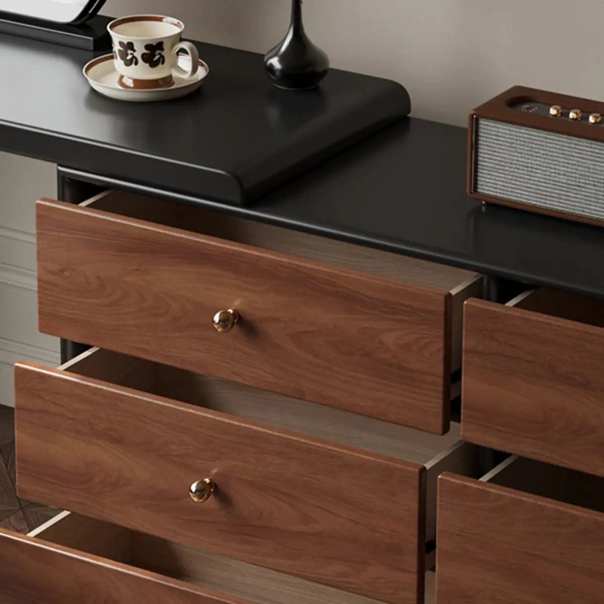 Classic Curved Mirror Black Wood Scalable Makeup Vanity Set Image - 4