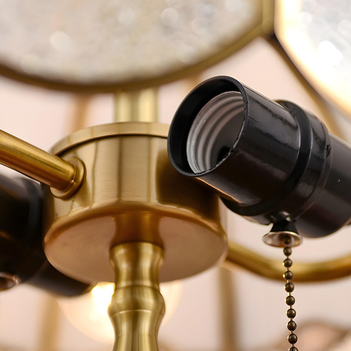 Classic Tiffany Golden Glass Dome Metal Table Lamp Image - 8