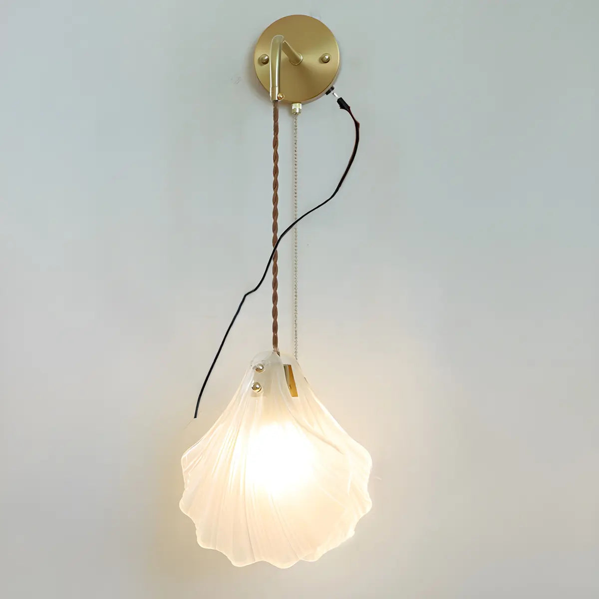 Coastal Shell Gold Frosted Glass Bedroom Gold Wall Sconce Image - 4