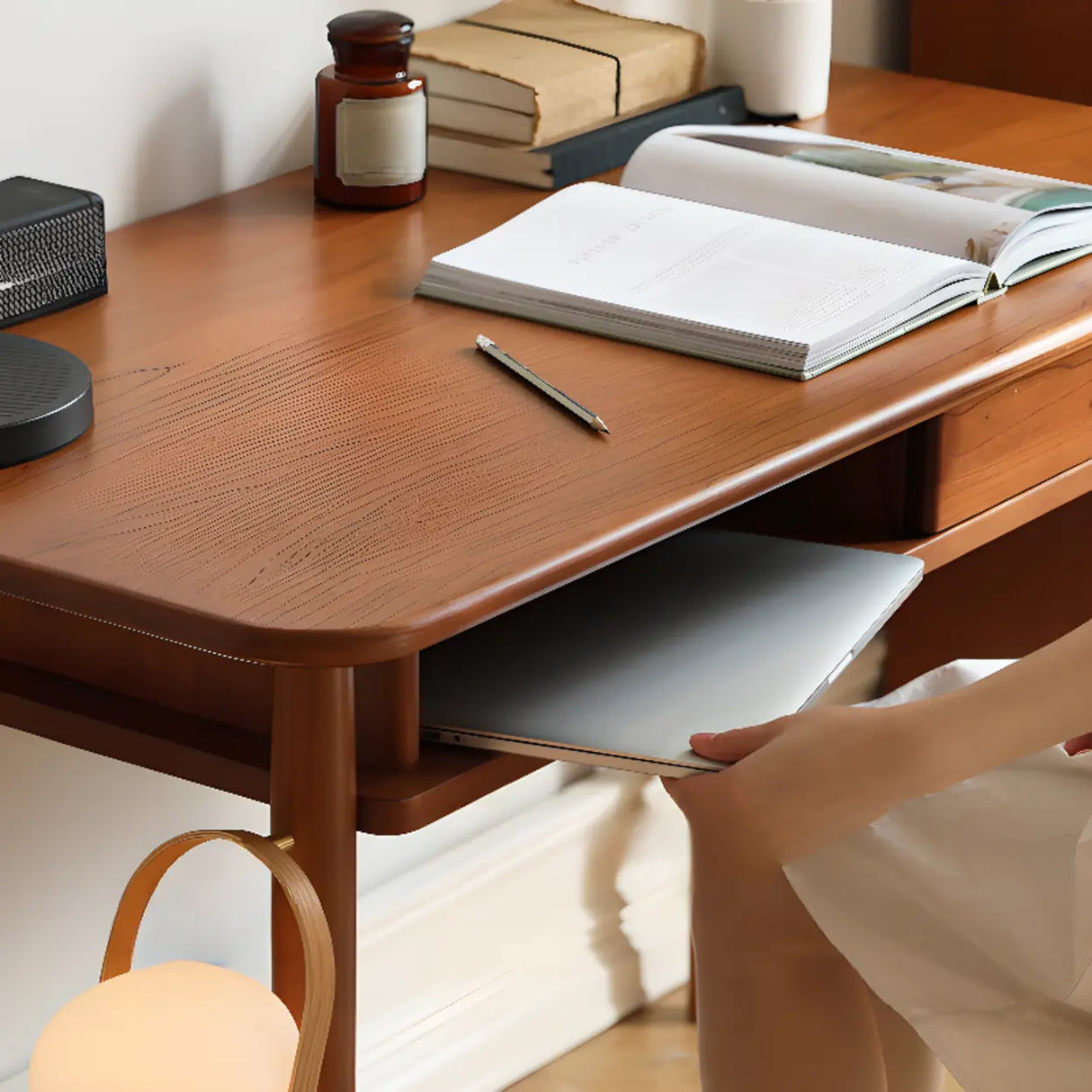 Compact Cherry Wood Standard Auburn Writing Desk Image - 4