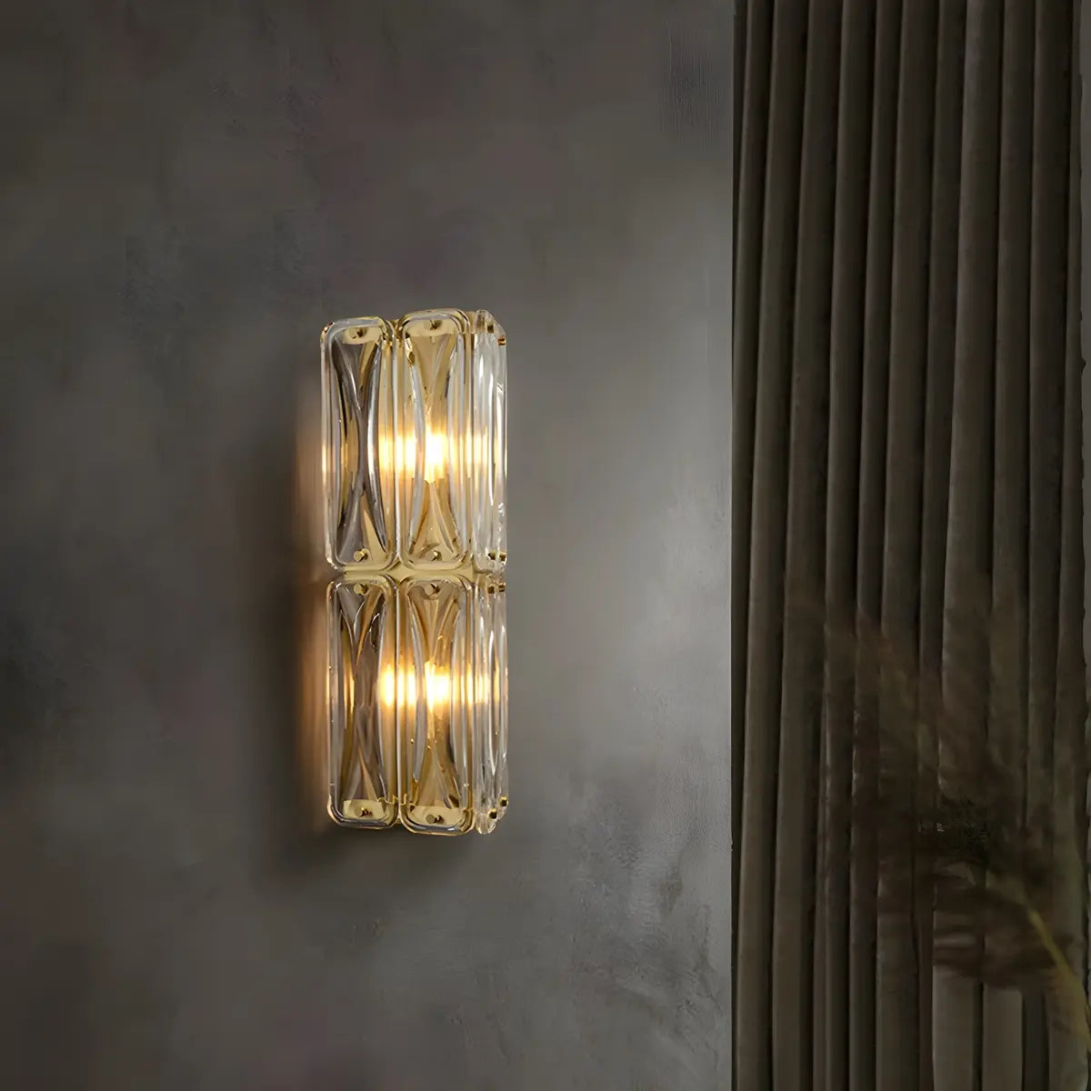 Contemporary Crystal Glass Gold Wall Sconce Image - 2