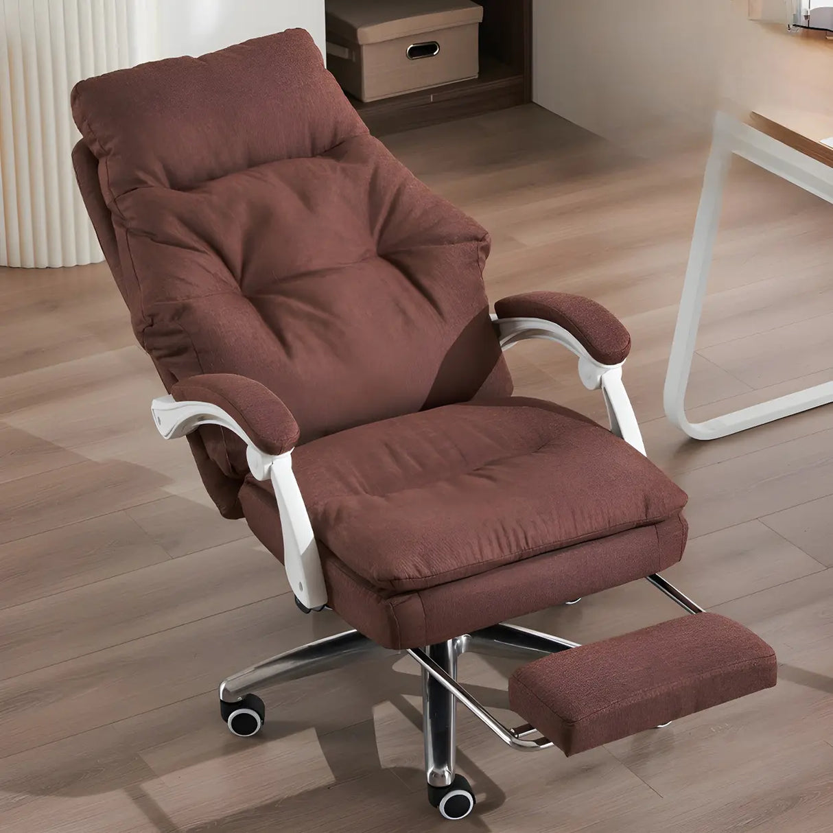 Contemporary High-Back Fabric Recline Office Chair Image - 11