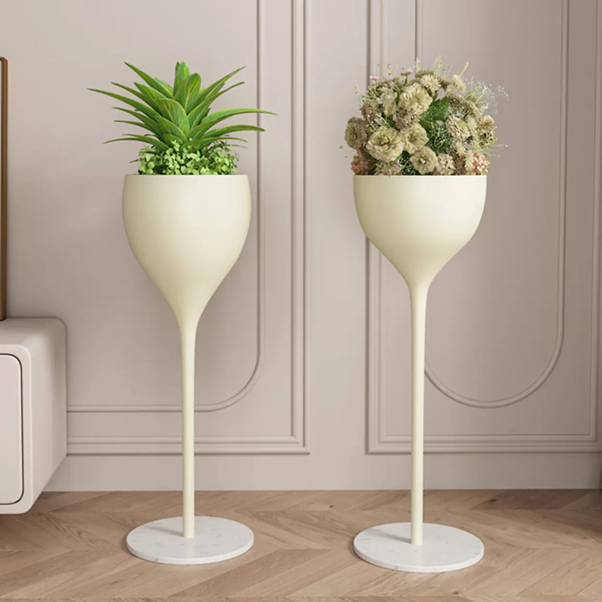 Cream Tulip-Shaped Pedestal Metal Decorative Plant Stand Image - 4
