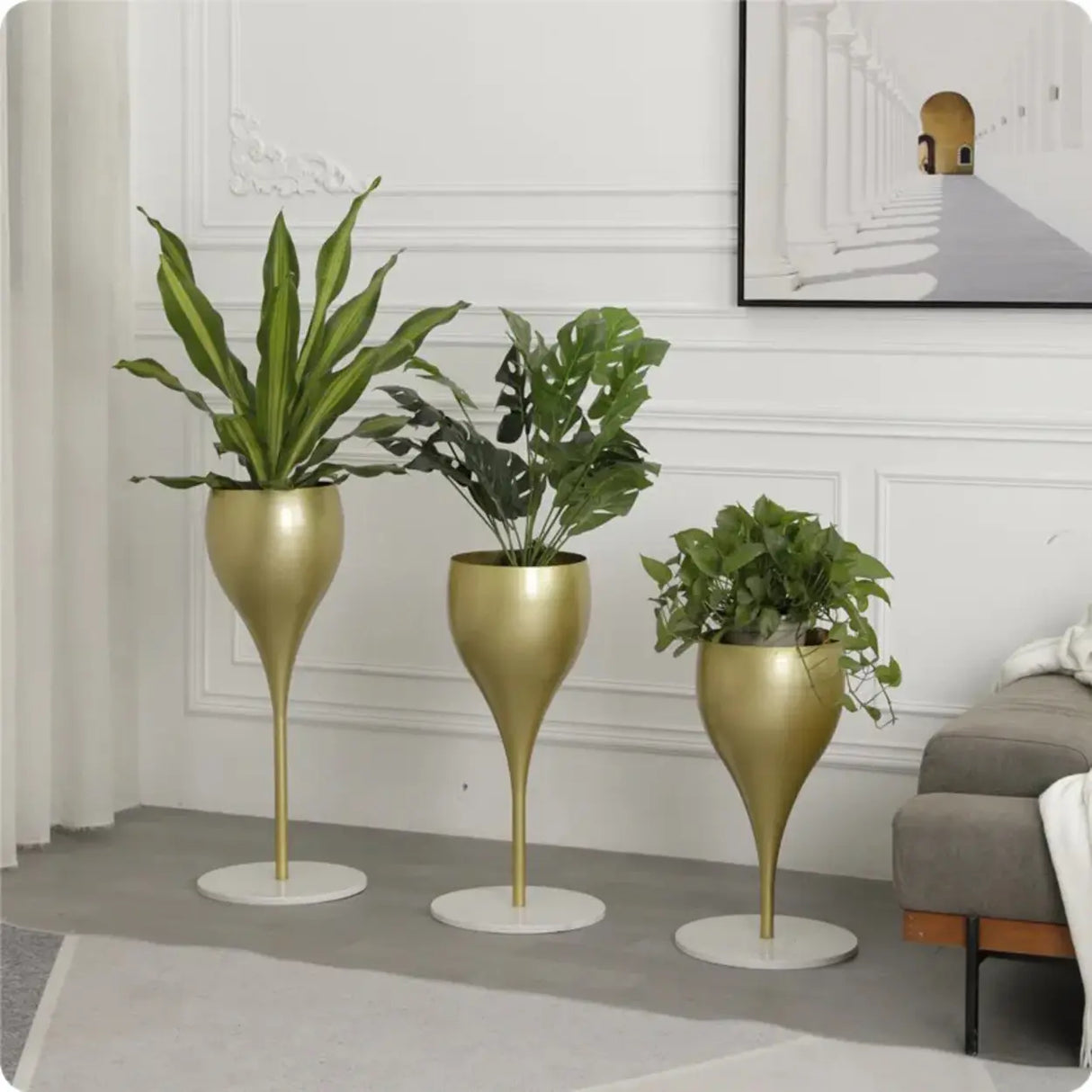 Cream Tulip-Shaped Pedestal Metal Decorative Plant Stand Image - 5
