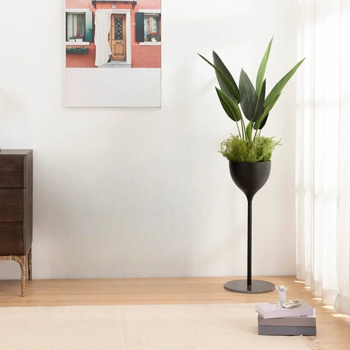 Cream Tulip-Shaped Pedestal Metal Decorative Plant Stand Image - 9