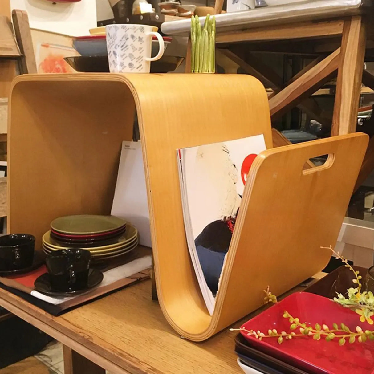 Creative Freeform Wood Natural Finish Chairside Table Image - 10