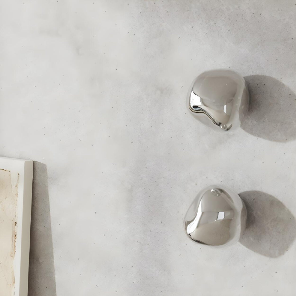 Creative Rock-Shaped Chrome Glass Wall Sconce Light Image - 3