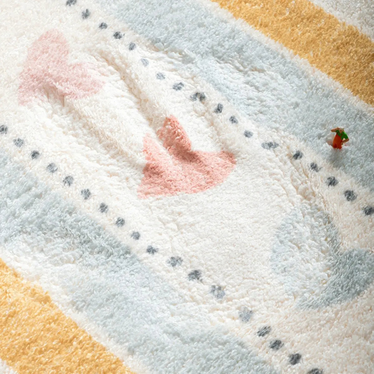 Cute Dog-Shaped Soft Imitation Wool Novelty Area Rug Image - 5