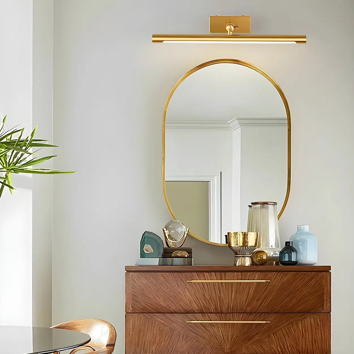 Cylinder Modern Gold Metal Mirror LED Vanity Light Image - 6