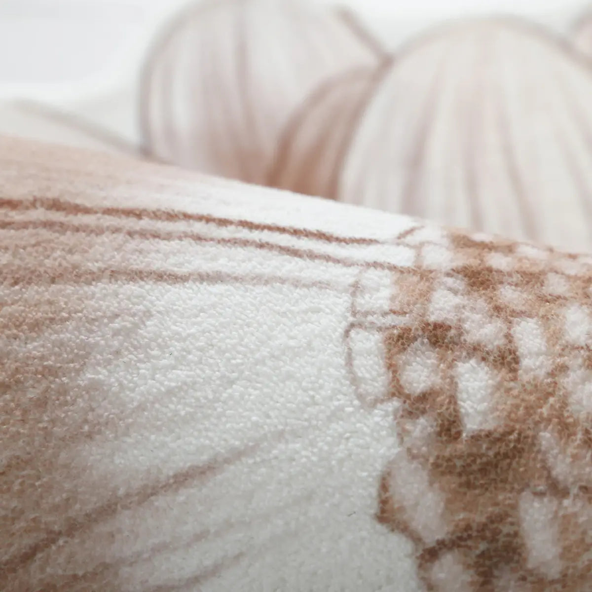 Decorative Blue Floral-Shaped Anti-Slip Area Rug Image - 4