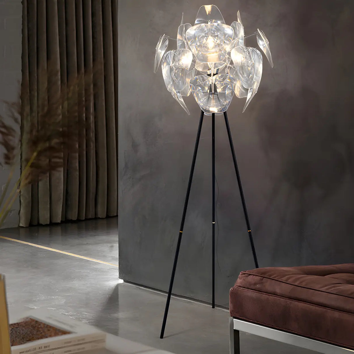 Decorative Clear Multi-storey Shade Metal Floor Lamp Image - 4