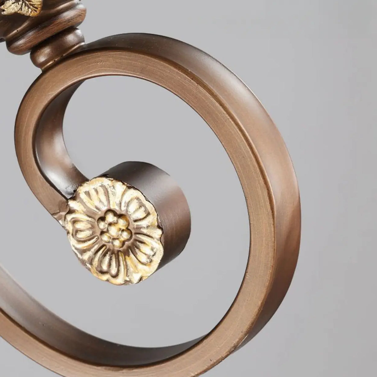 Elegant Antique Bronze 8-Light Vintage Ceiling Chandelier Image - 13