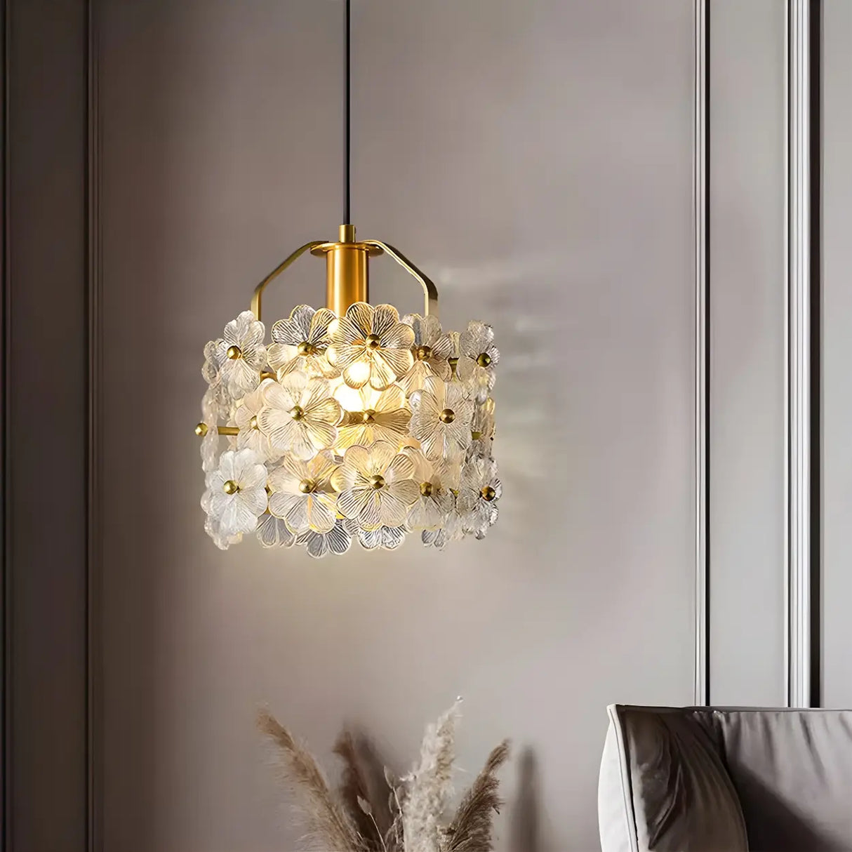 Elegant Cylinder Flower Clear Glass Pendant Light Image - 4