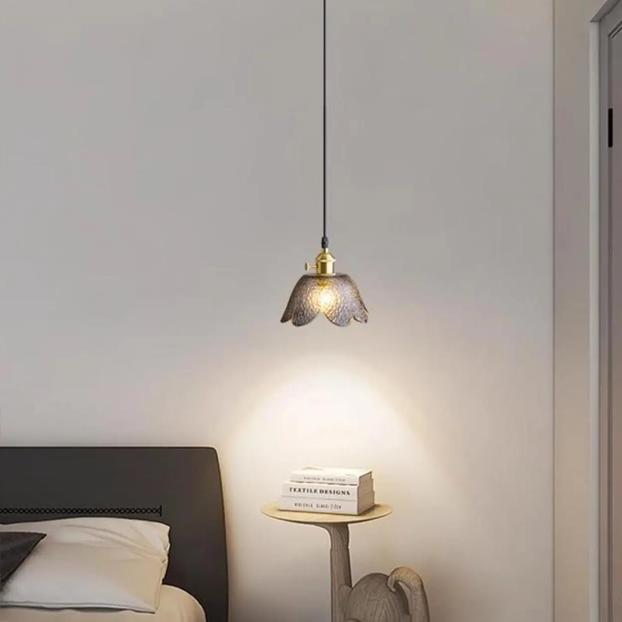 Elegant Dining Room Floral Glass Pendant Light Gold Image - 3