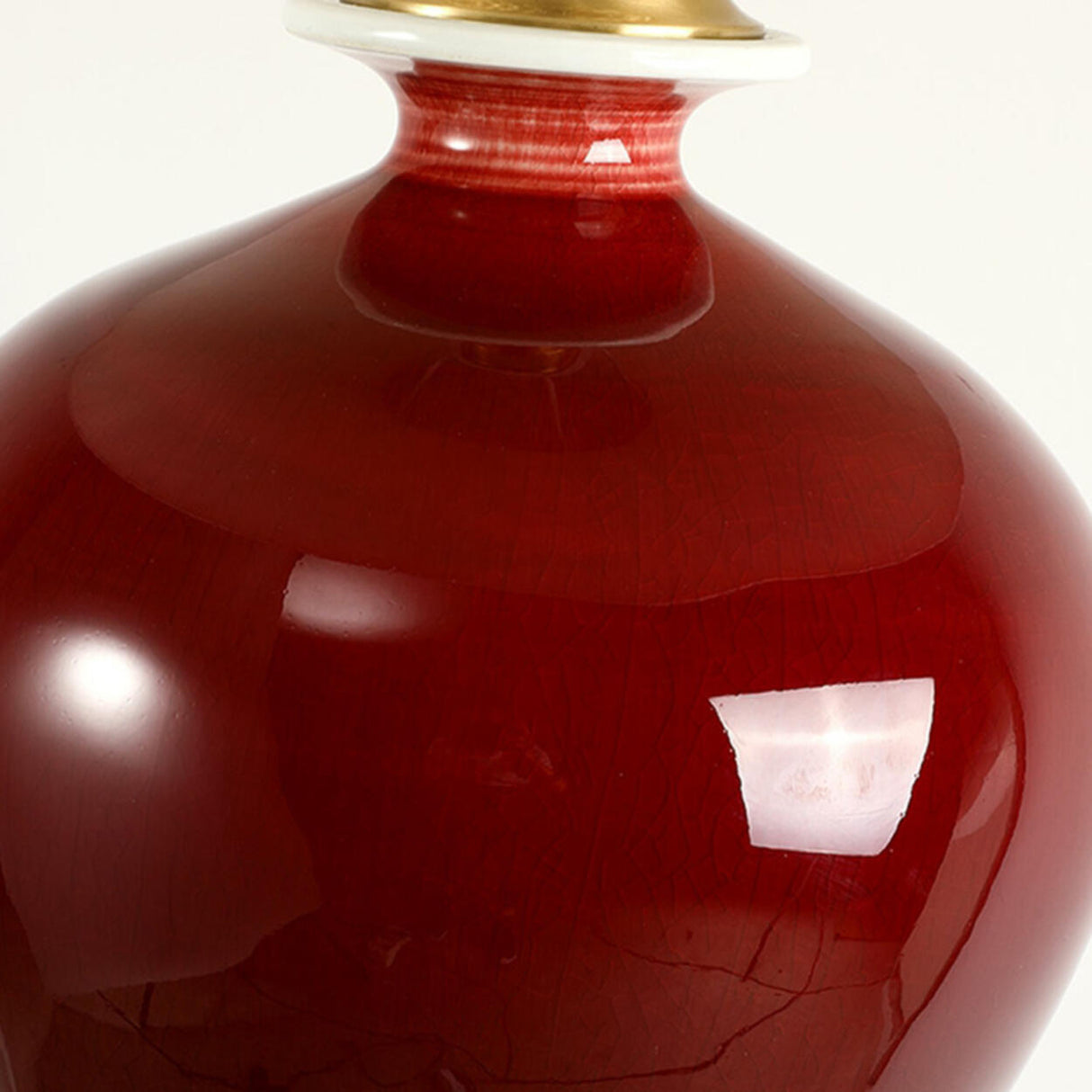 Elegant Drum-Shaped Red Geometric Ceramic Table Lamp Image - 11