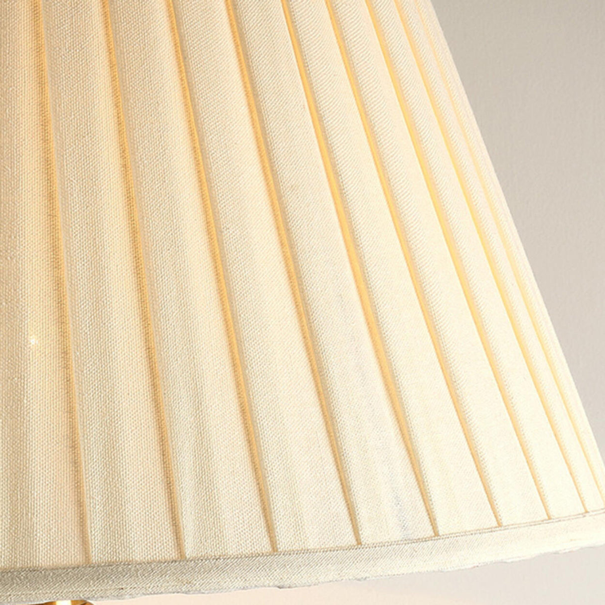 Elegant Drum-Shaped Red Geometric Ceramic Table Lamp Image - 13