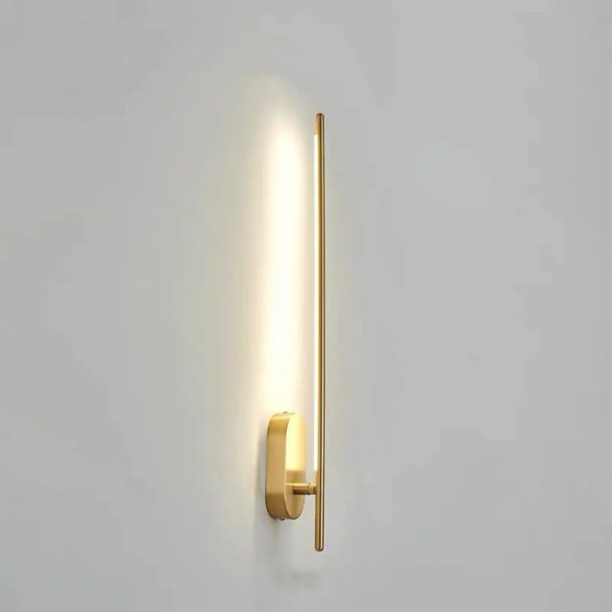 Elegant Gold Bathroom Linear Vanity Light Fixture Image - 7
