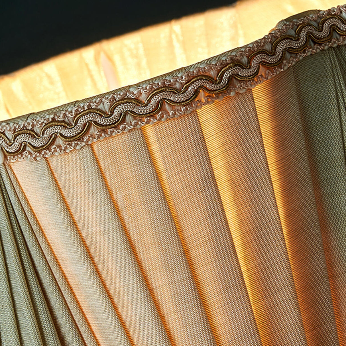 Elegant Light Green Pleated Shade Crystal Table Lamp Image - 9