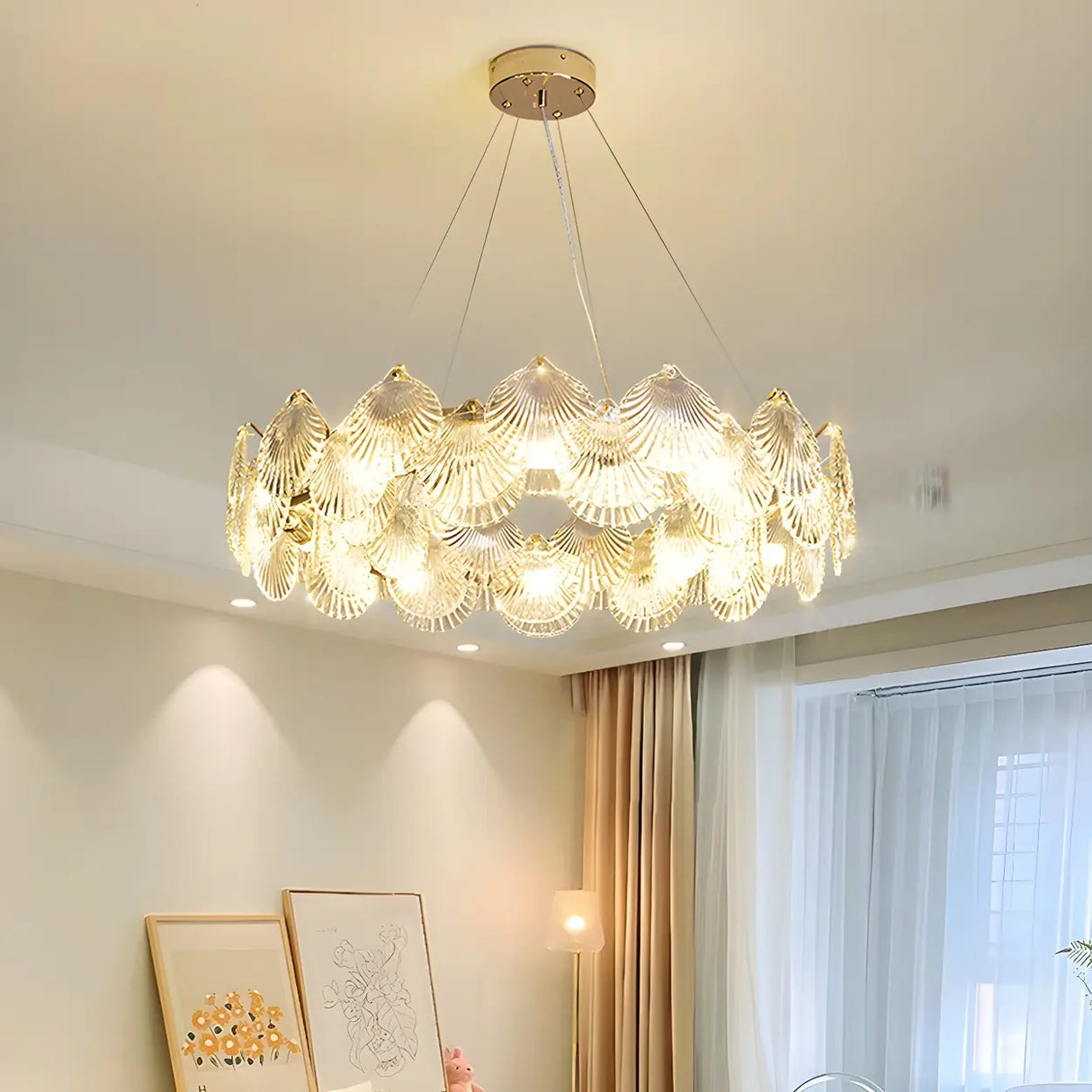 Elegant Modern Shell Clear Glass Circular Chandelier Bedroom Image - 13