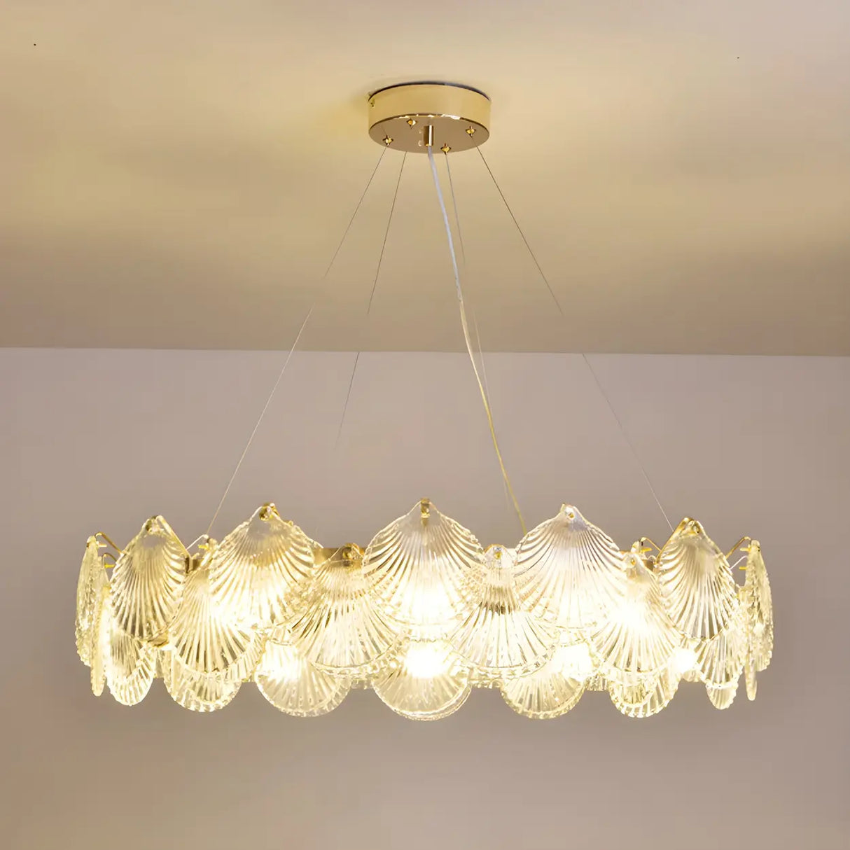 Elegant Modern Shell Clear Glass Circular Chandelier Bedroom Image - 7