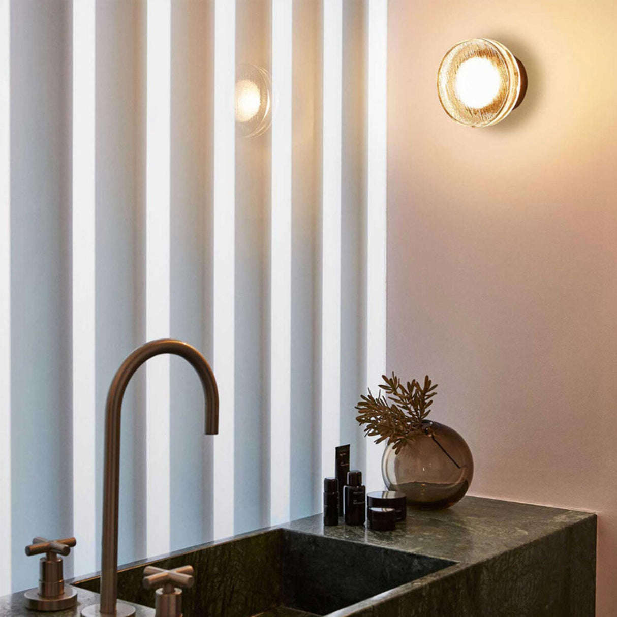 Elegant Round Black and Clear Glass Vanity Wall Light Image - 2