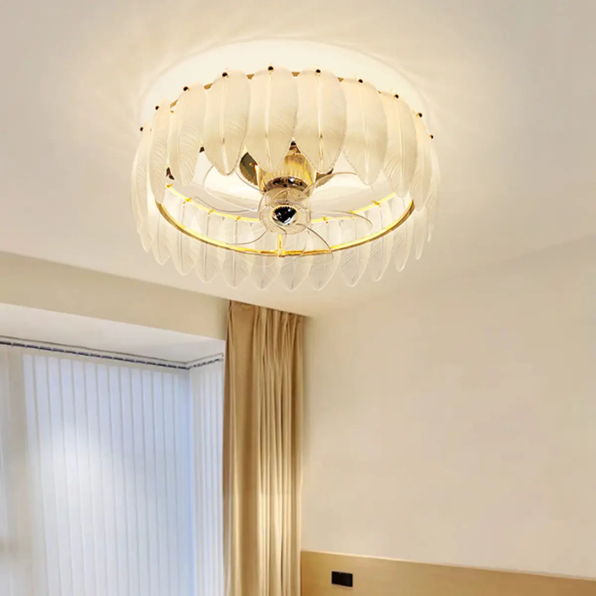 Elegant Round Feathered Glass Shade Ceiling Fan Light Image - 7
