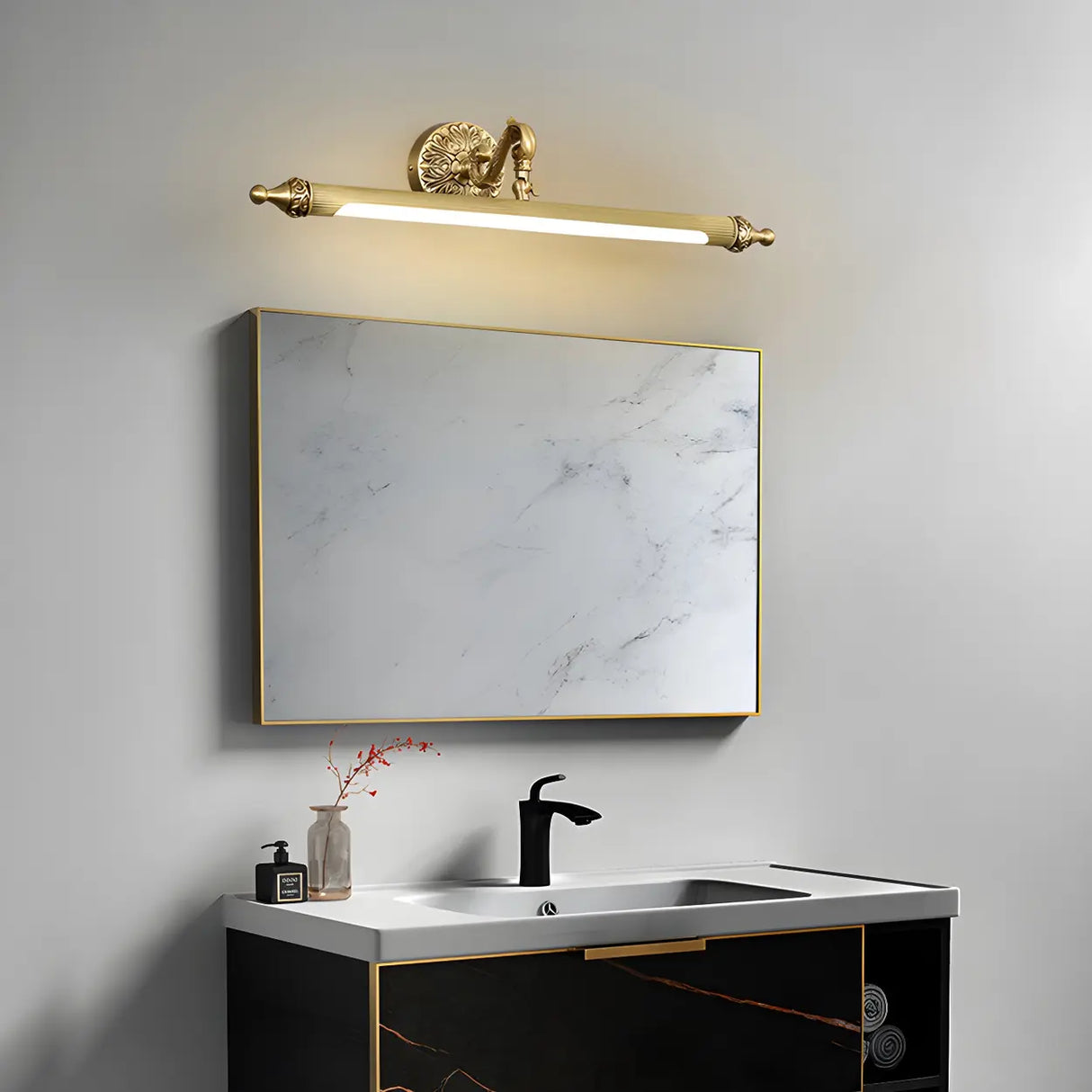 Elegant Simple Gold Linear Brass Mirror Vanity Light Image - 14