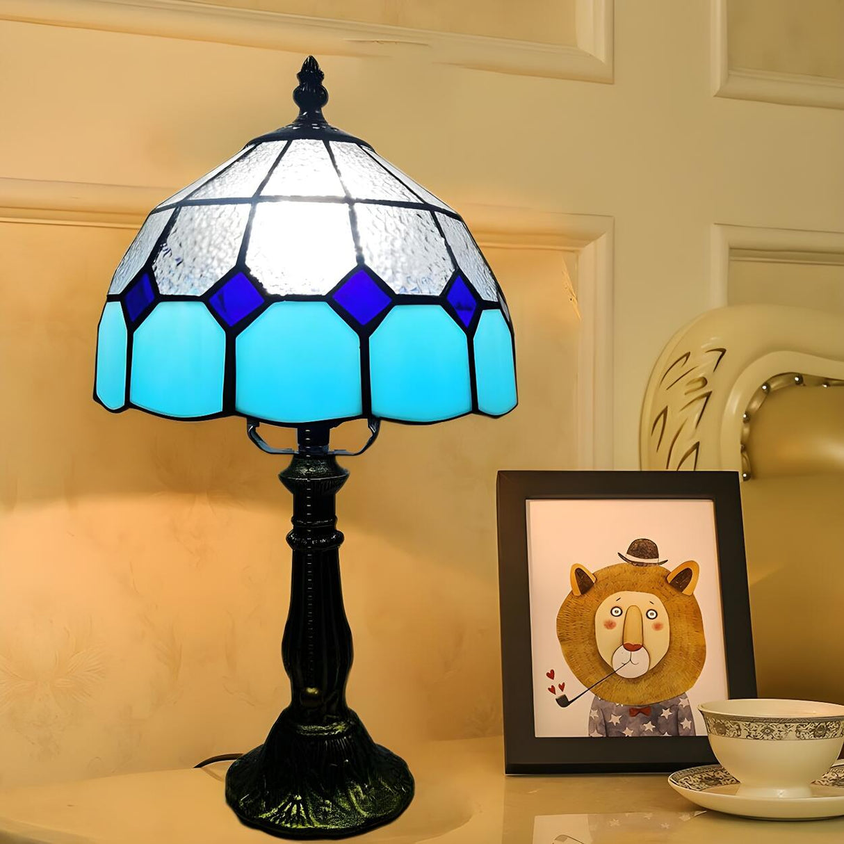 Elegant Tiffany Dome Stained Glass Decor Table Lamp Image - 3