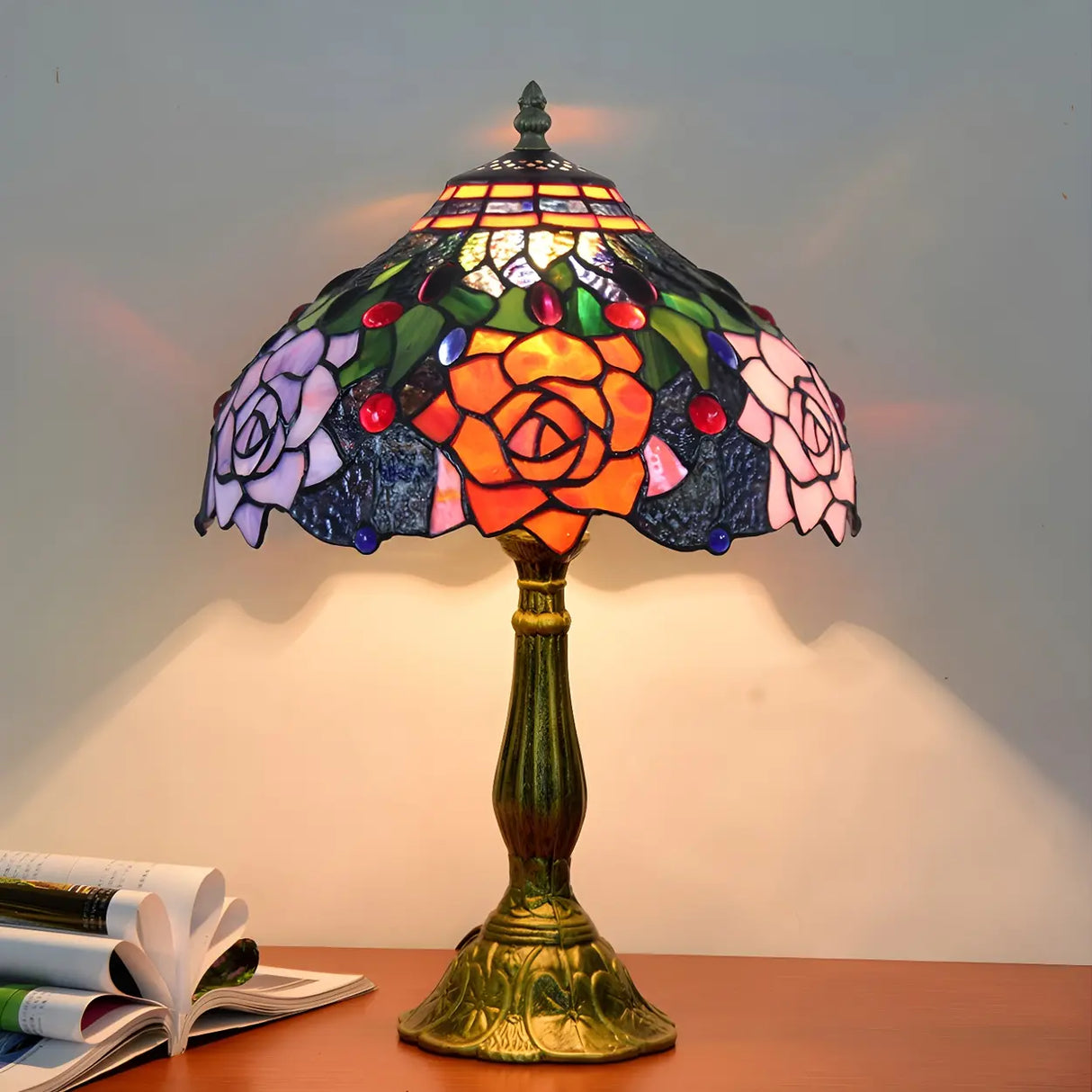 Elegant Tiffany Stained Glass Dome Decor Table Lamp Image - 10