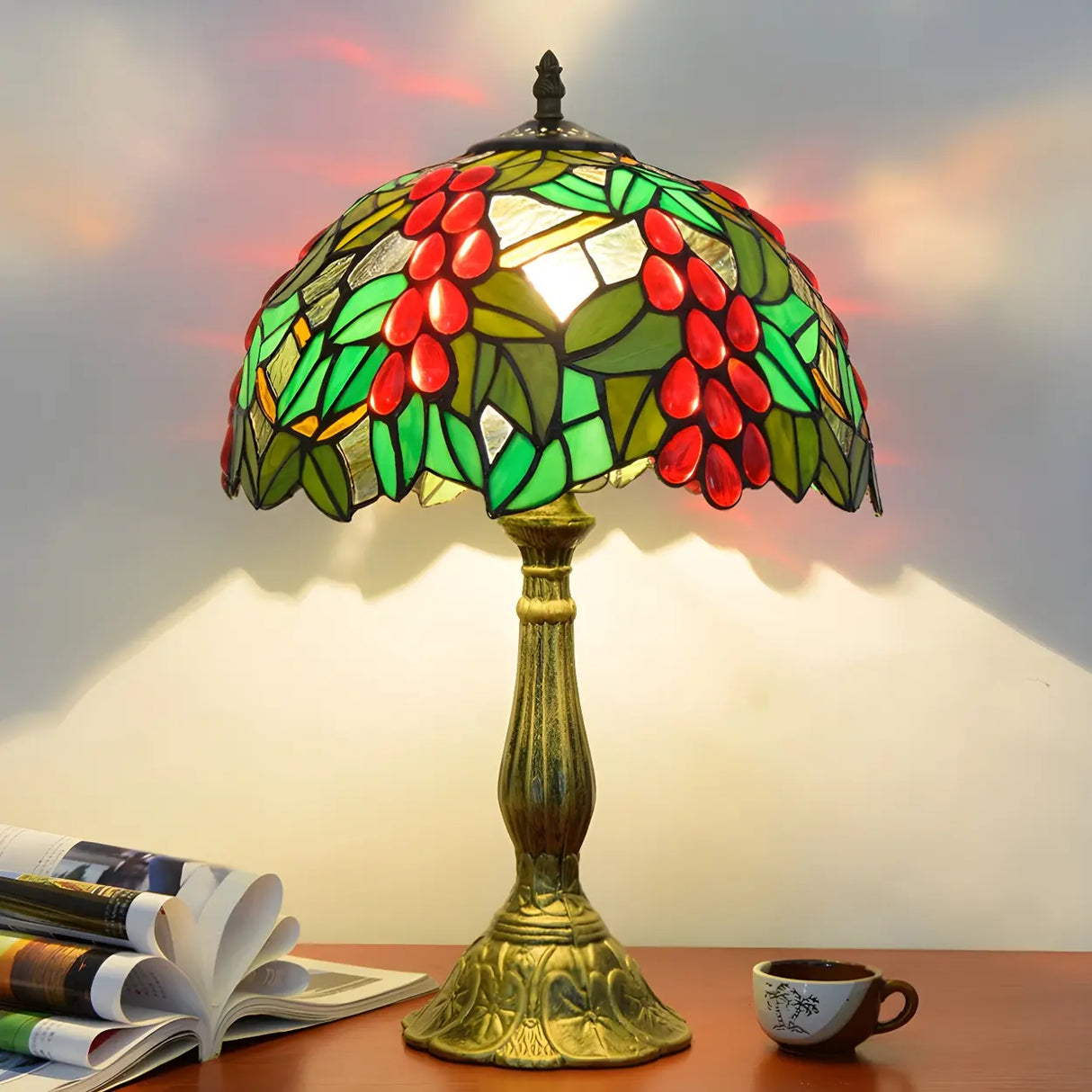 Elegant Tiffany Stained Glass Dome Decor Table Lamp Image - 7